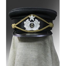 Фуражка офицеров Флота Временного правительства России, обр. 1917 г. с металлической штампованной  кокардой, белая.